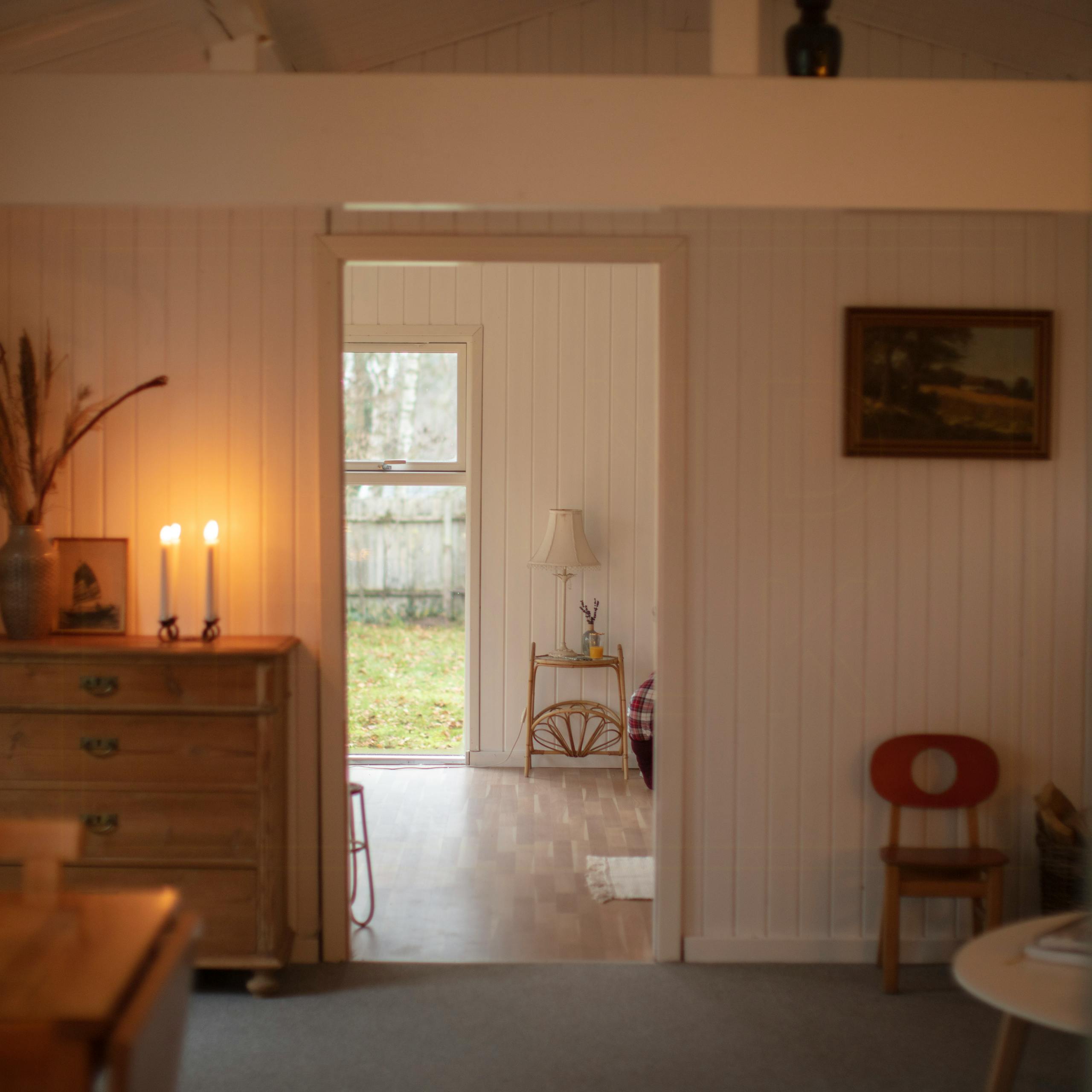 Børnefamilies sommerhus er både et renoveringsprojekt og et frirum