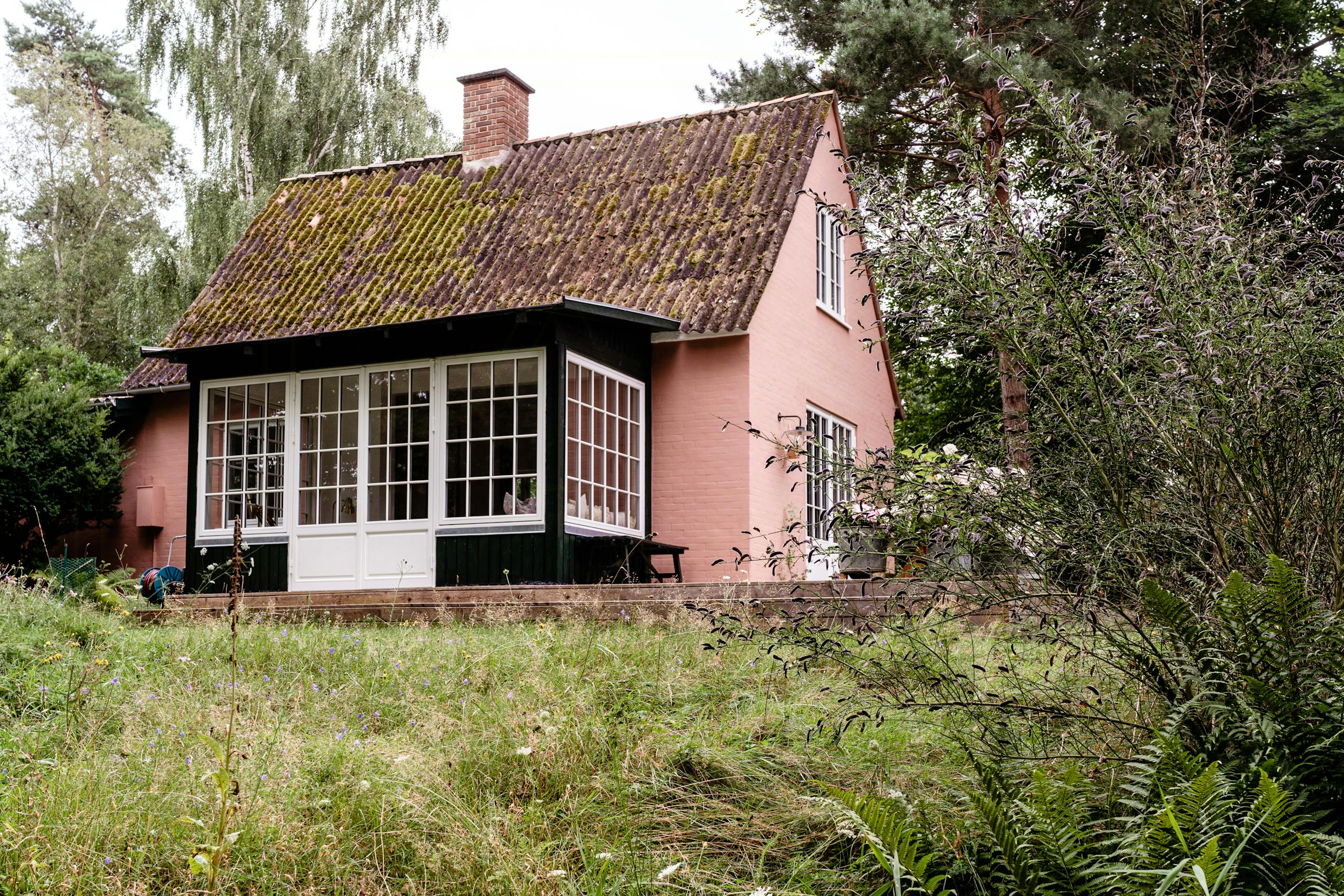 Skal I i gang med malerpenslen i sommerhuset?